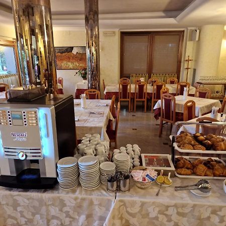 Hotel Ai Sette Nani Sistiana Eksteriør billede