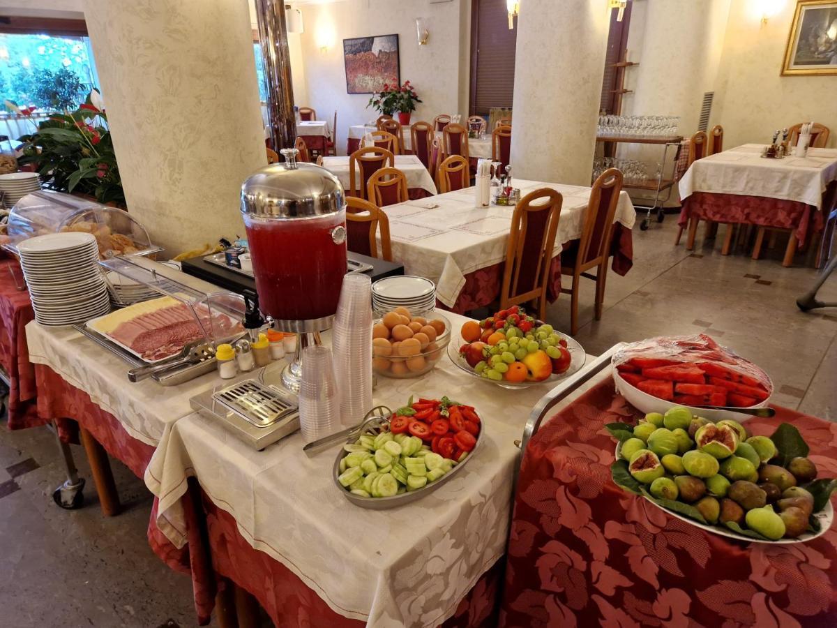 Hotel Ai Sette Nani Sistiana Eksteriør billede